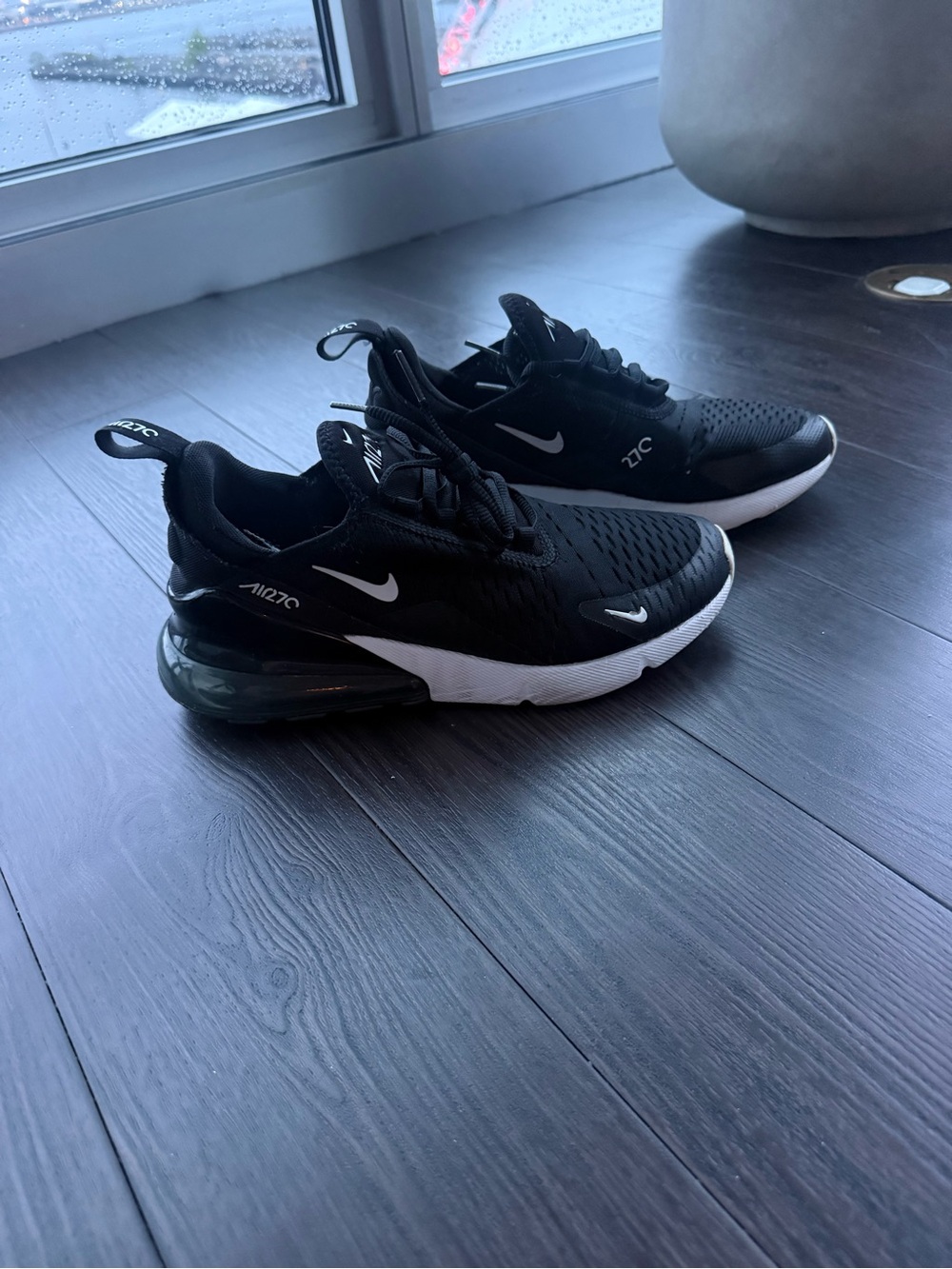 Nike Black and White Air Max 270 Running Shoes - Picture 9 of 10